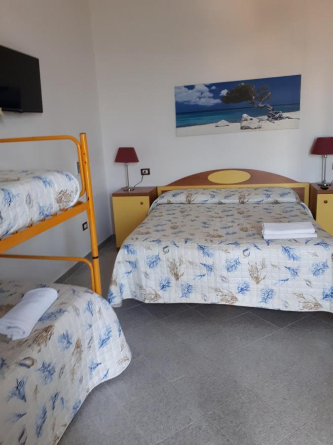 Villa Ersilia Понца Екстериор снимка