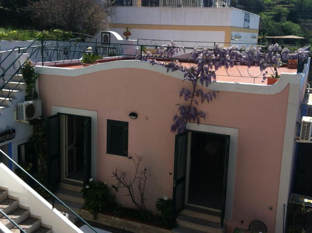 Villa Ersilia Понца Стая снимка